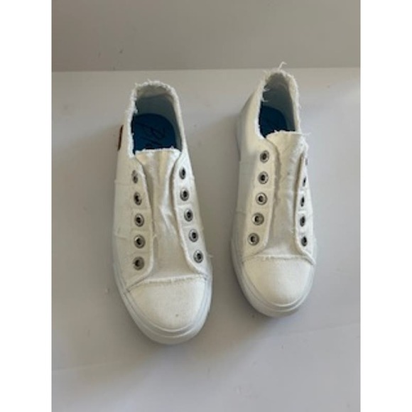 Blowfish Malibu Shoes - Blowfish Malibu Play Slip on Low Top Distressed Sneakers Women's 8.5 White NEW